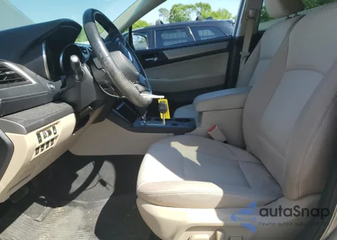 2019 Subaru Outback 2.5I Premium из США, поврежденный, VIN 4S4BSAFC2K3310612